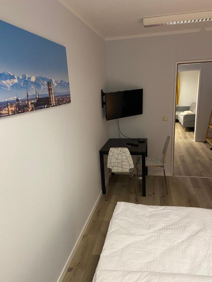 Mit Garagenparkplatz An U-bahnstation Appartement München